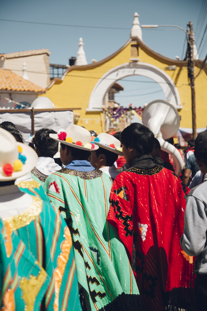 Saint Bartolomé Potosi costumes