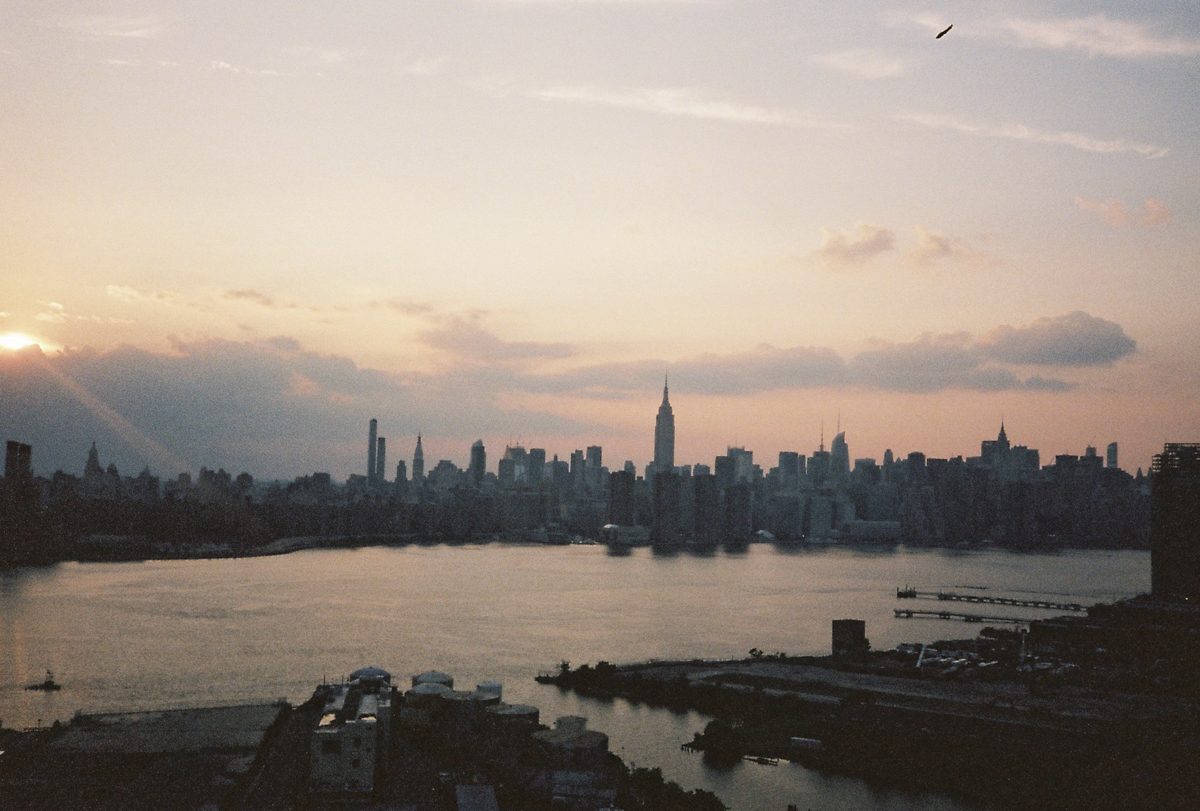 Williamsburg skyline New-York rooftop