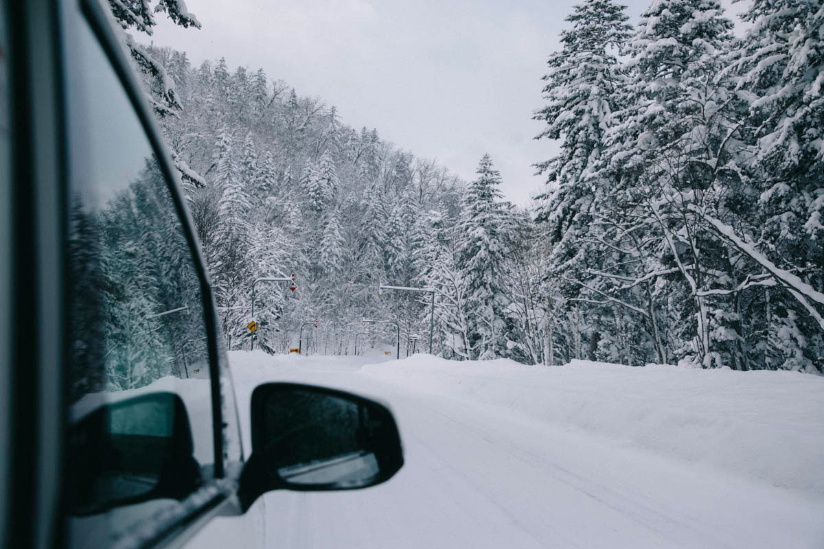 voiture hokkaido higashikawa japon hiver