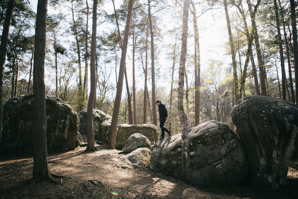 Bloc de granite Fontainebleau escalade week-end