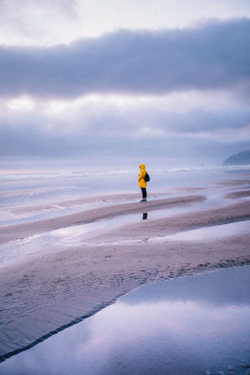 Passant sur Cannon Beach
