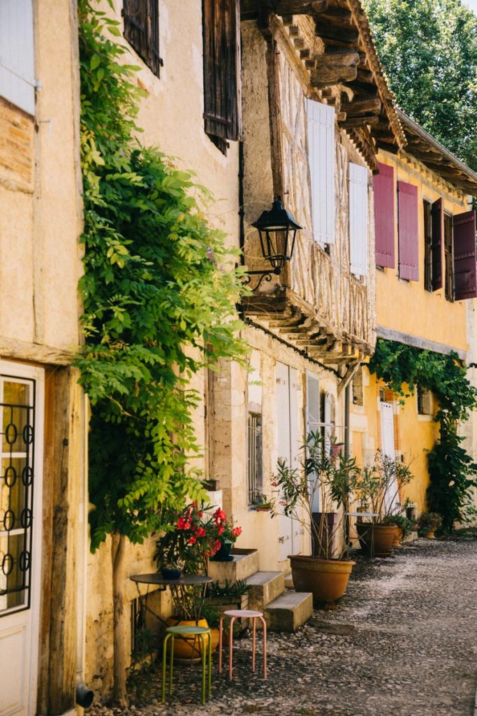 les maisons à colombage de la bastide de Sarrant