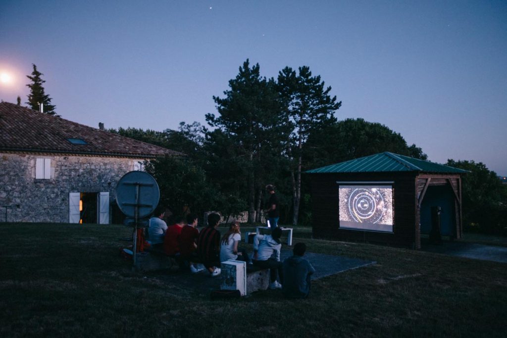 cours d'astronomie à ciel ouvert dans le Gers