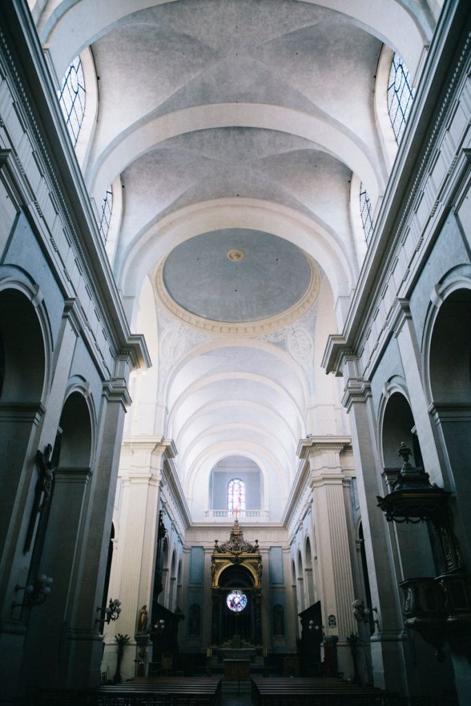 intérieur de la cathédrale notre-dame de l'assomption