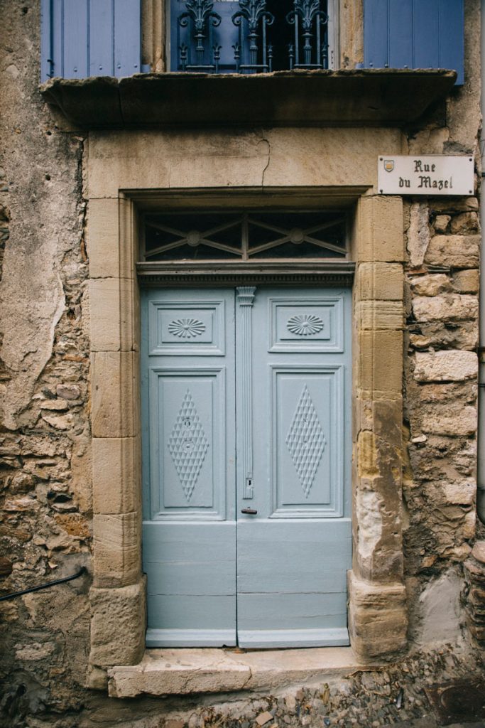 ruelles médiévales dans le village d'Olargues