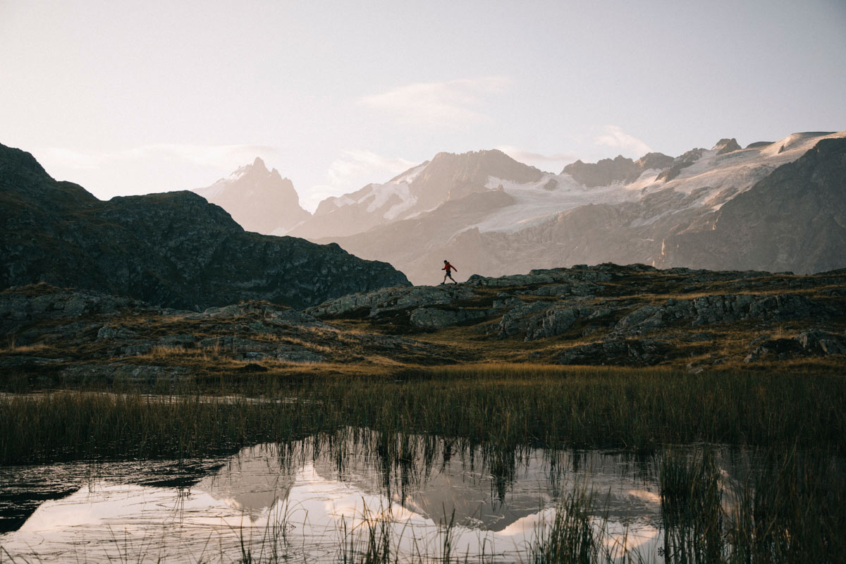 le lac de smouterres avec le massif des Écrins