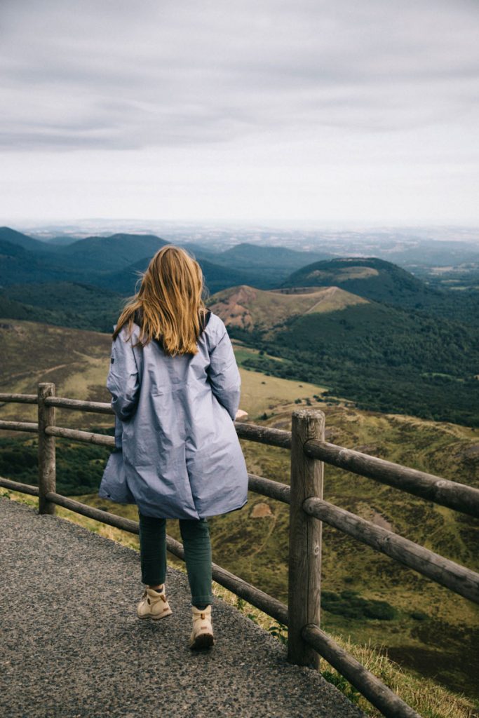les sentiers au sommet du puy de Dôme
