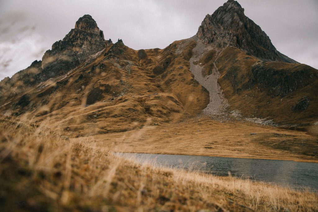 le lac des Cerces à l'automne
