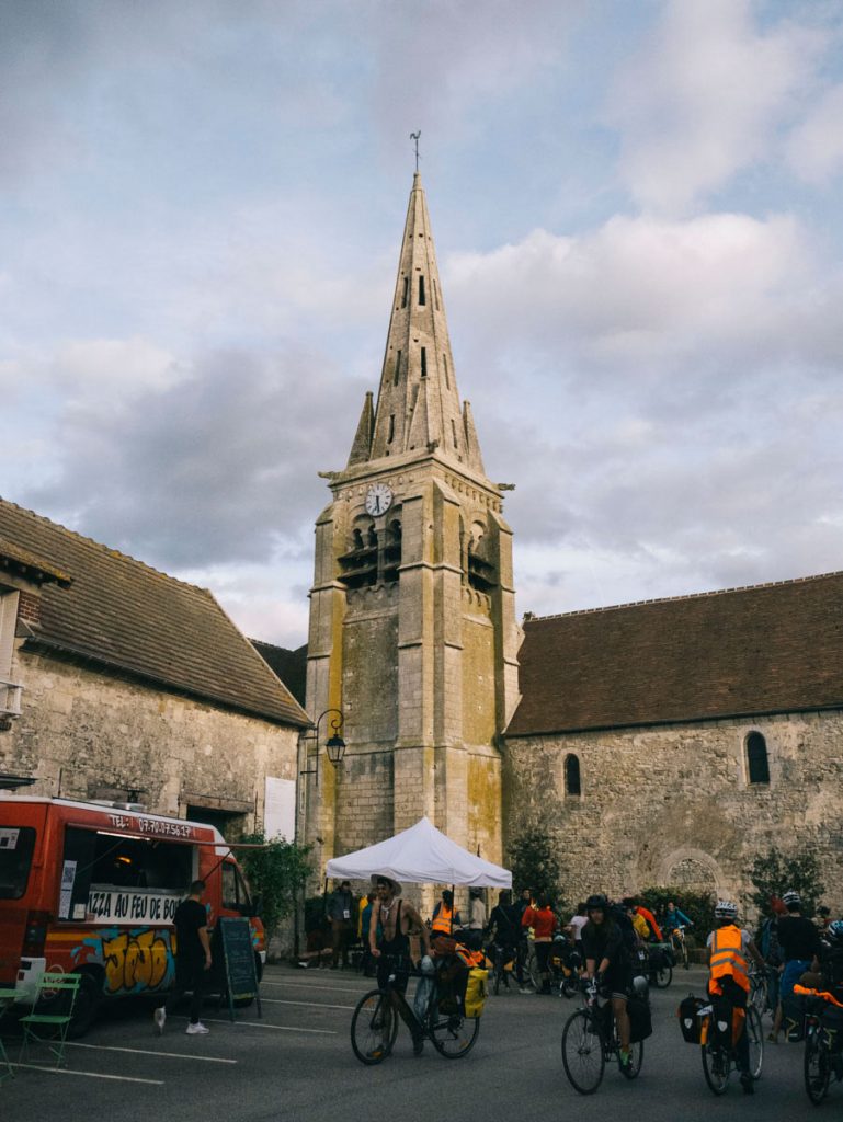 arrivée au village bivouac du premier soir