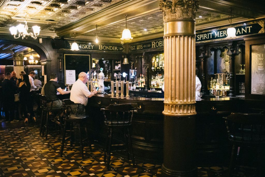 le pub du Robisons un des plus ancien de Belfast