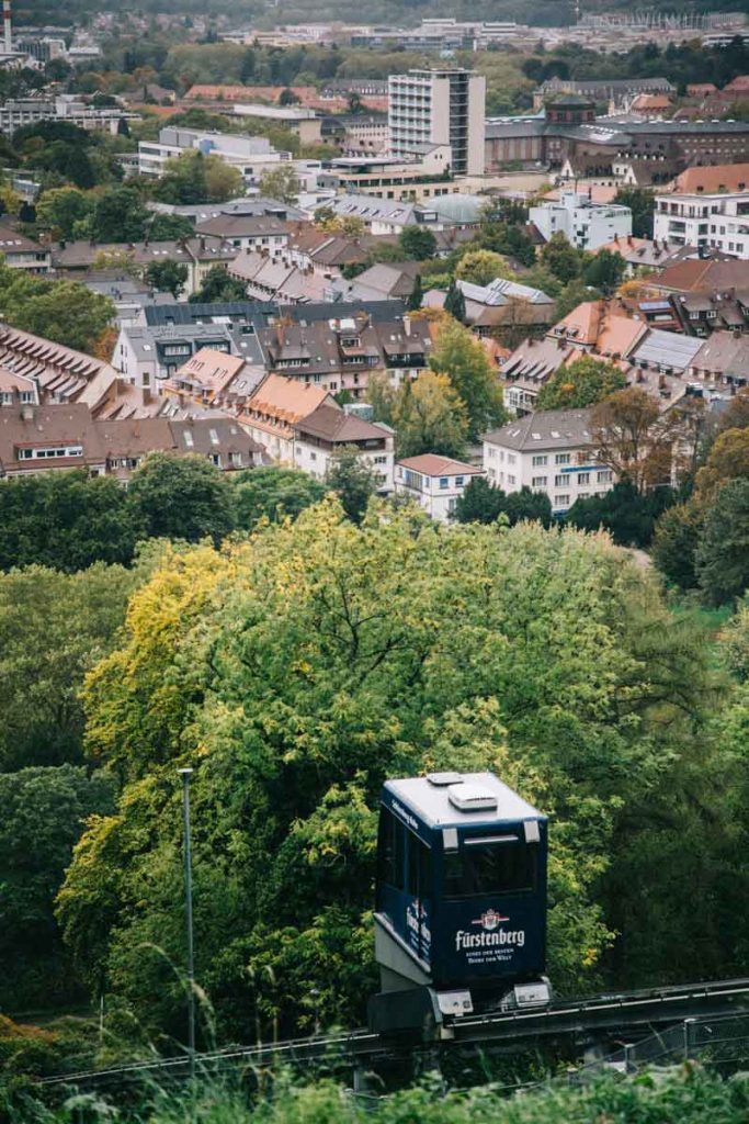 accéder au Schlossberg en tram