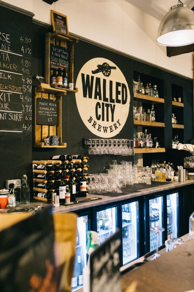 la brasserie de Derry the walled bewery