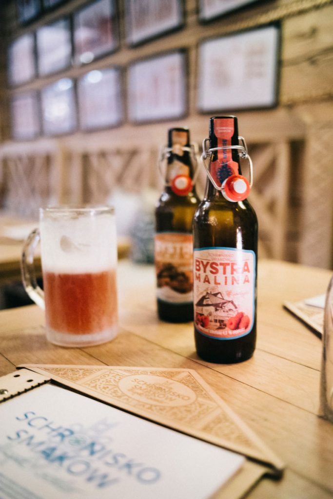 une bière locale dans un restaurant autour de Zakopane