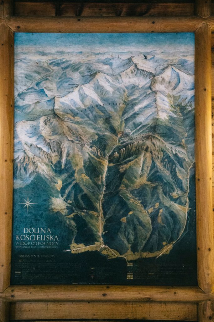 une carte vintage des randonnées dans les Tatras