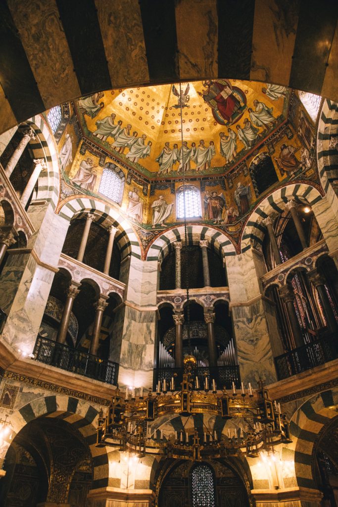 la cathédrale de Aix-La-Chapelle inscrite au patrimoine mondial de l'UNESCO