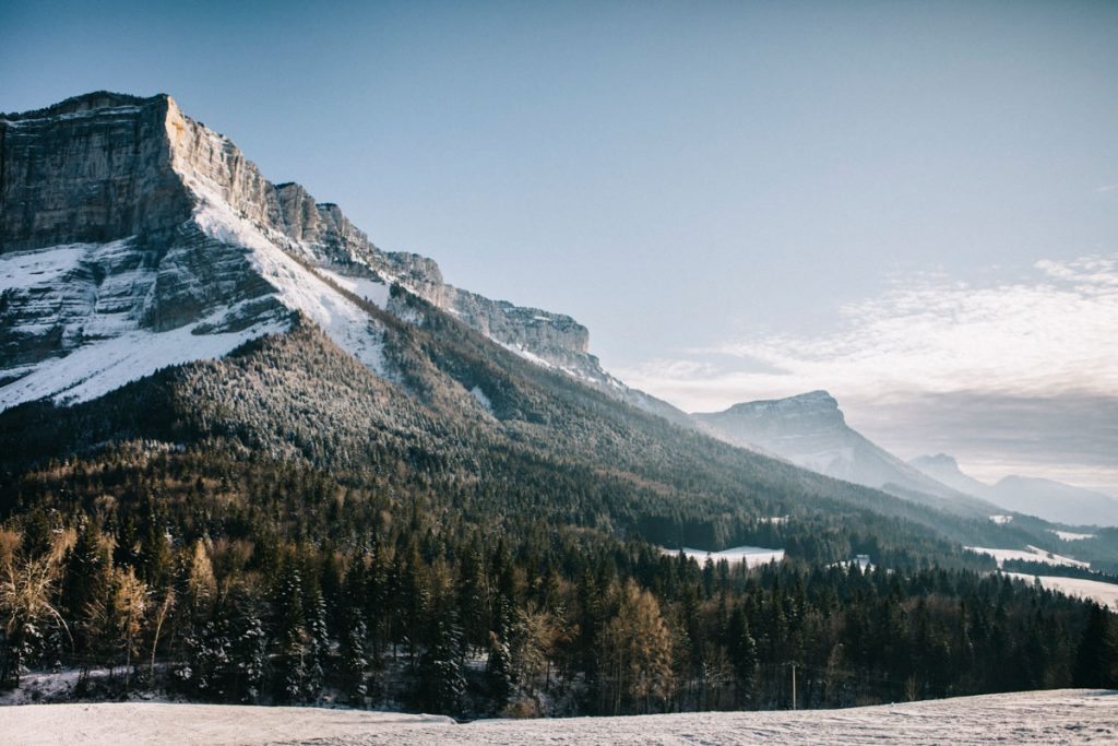 Point de vue depuis le col du Granier sur le massif de la Chartreuse
