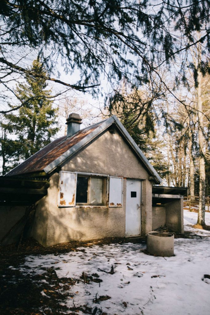 le refuge non gardé du col de Lauchen au pied du sommet du Klintzkopf