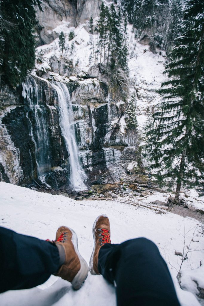 choisir le bon équipement pour randonner en hiver dans la chartreuse