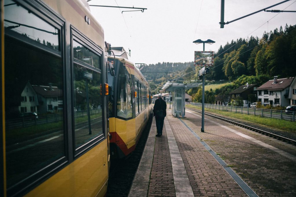 se déplacer en tram avec la carte KONUS dans la Forêt Noire