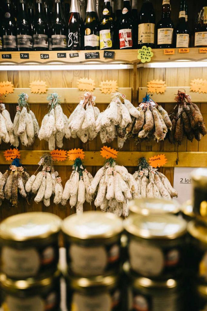 produits locaux vendus à la coopérative dans la galerie Charvin de la station de ski du Corbier