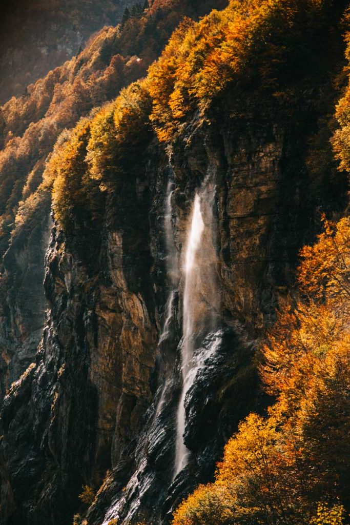 La randonnée du bout du monde dans le cirque de Sixt-fer-à-Cheval en Haute-Savoie. Crédit photo : Clara Ferrand