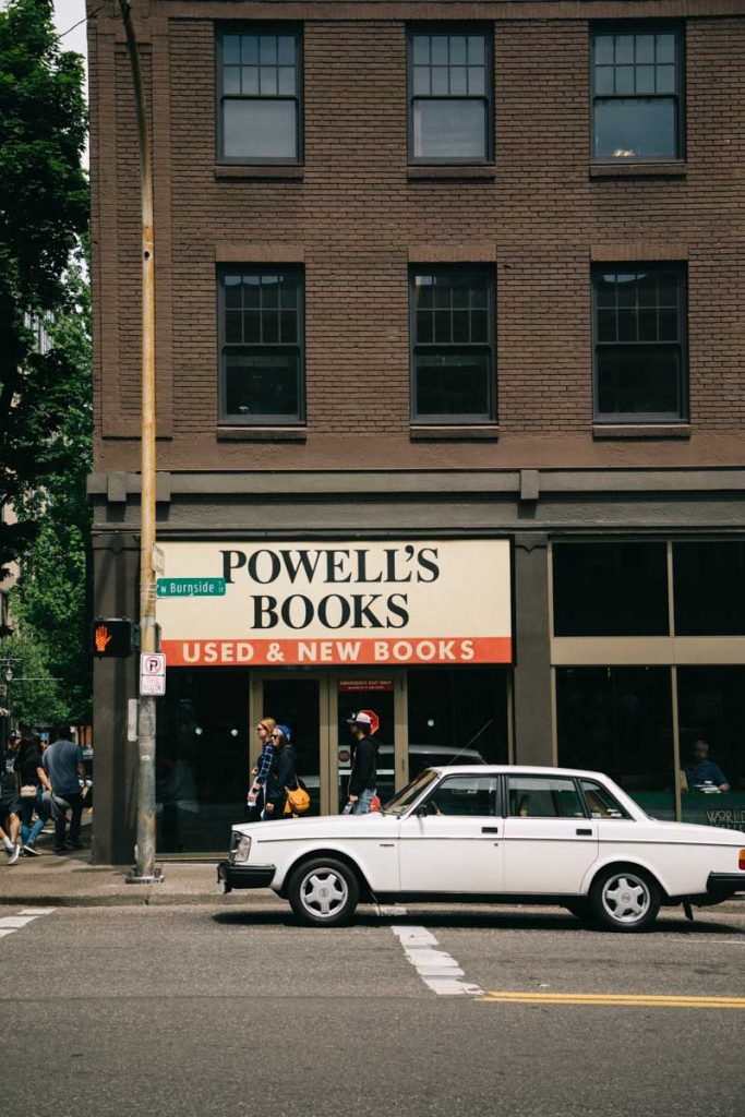 La librairie indépendante Powell's book à Portland en week-end. crédit photo : Clara Ferrand - Wildroad