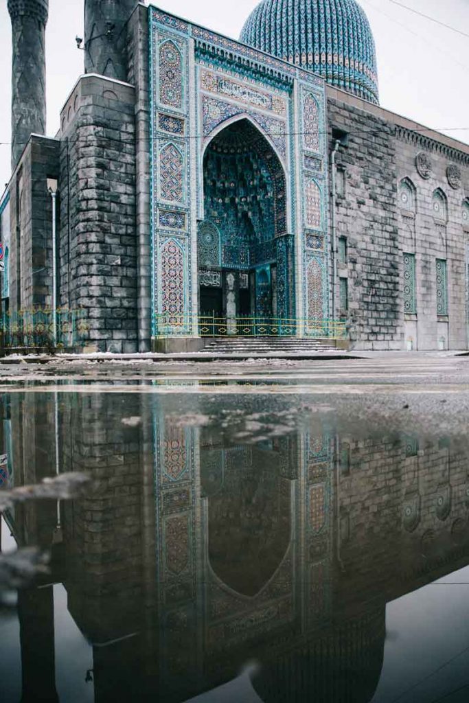 le grande Mosquée bleue à Saint-Petersbourg