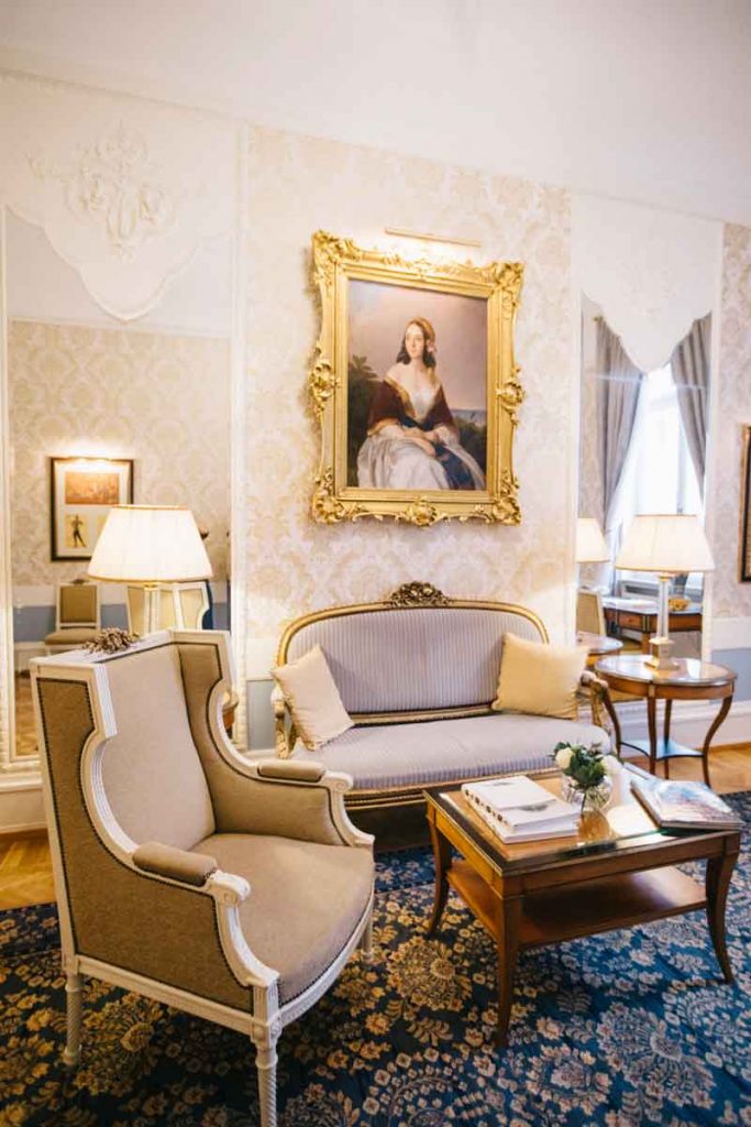 La suite mariinsky dans le Grand hôtel Europe à Saint-Petersbourg