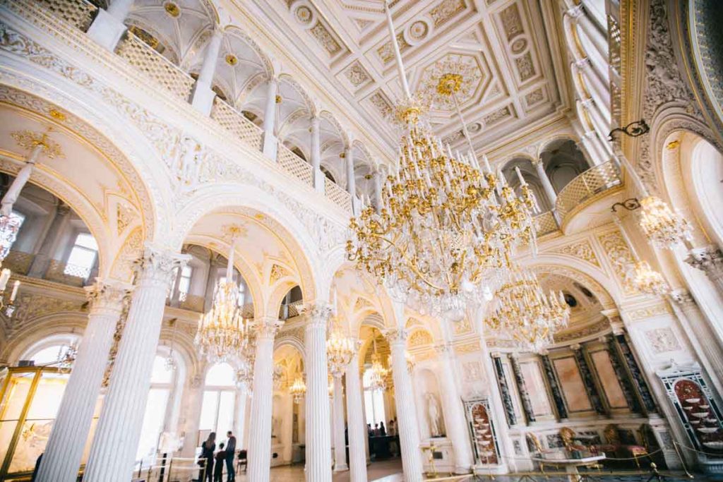 La salle du Pavillon dans le musée de l'Ermitage