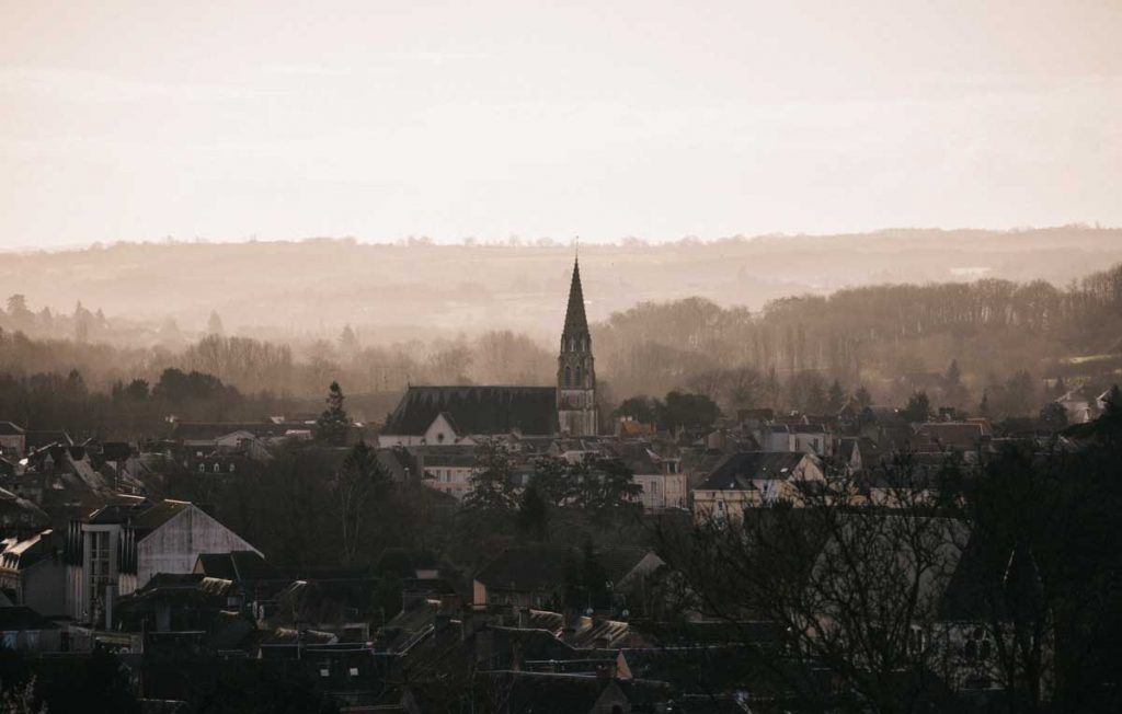 Vue depuis Sain-Marcel sur le village d'Argenton-sur-Creuse dans le Berry. crédit photo : Clara Ferrand - blog Wildroad