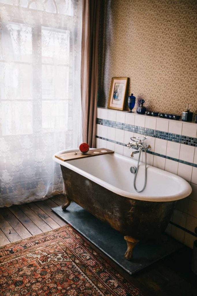 L'intérieur des chambre d'hôte des vieille maison du pont à Argenton-sur-Creuse dans le Berry. crédit photo : Clara Ferrand - blog Wildroad
