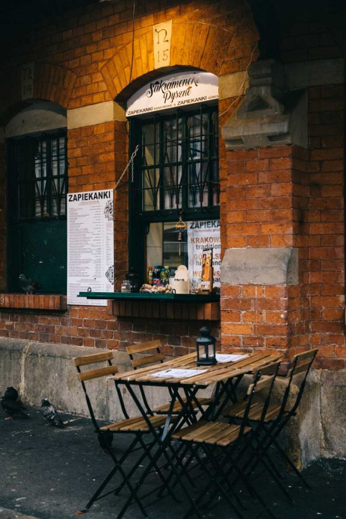 Les pizza polonaise, un produit des fast food polonais à tester dans le quartier de Kazimierz. credit photo : Clara Ferrand