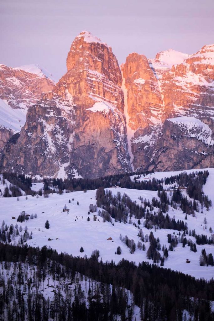 Les sommets dans Dolomites dans la vallée d'Alta Badia. credit photo : Clara Ferrand