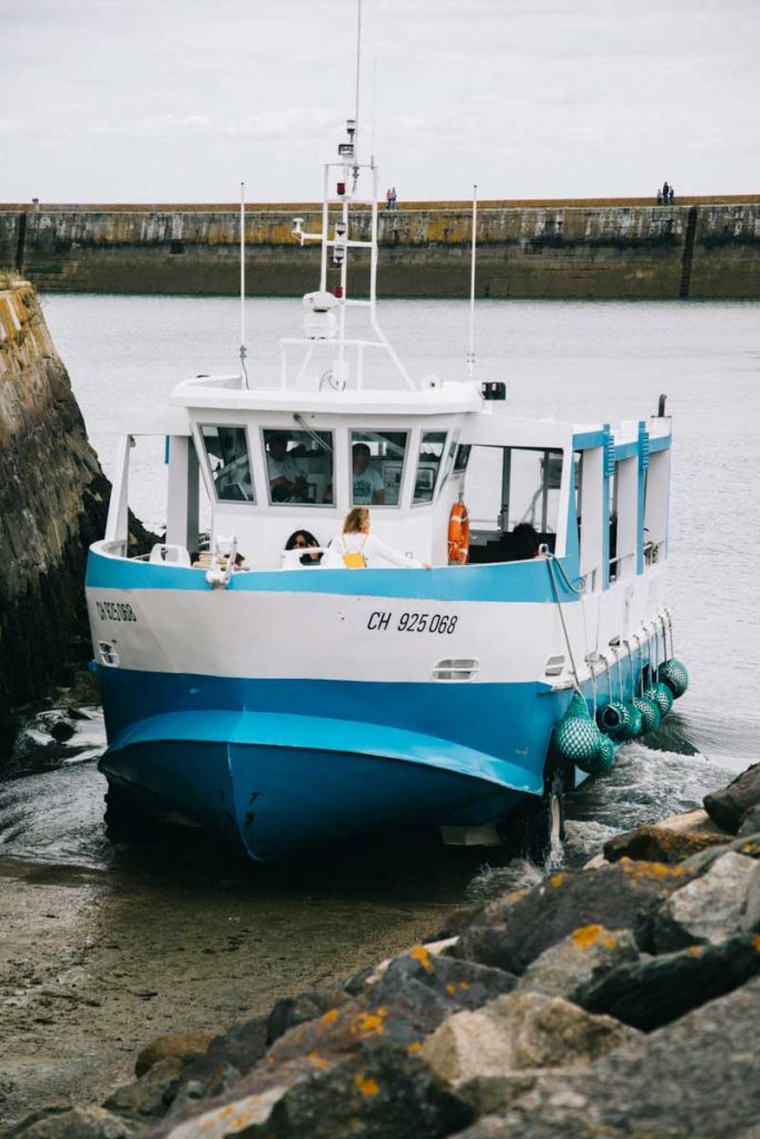 La bateau amphibie pour la traversée de l'île de Tatihou depuis Saint-Vasst-la-Hougue. crédit photo : Clara Ferrand - blog wildroad