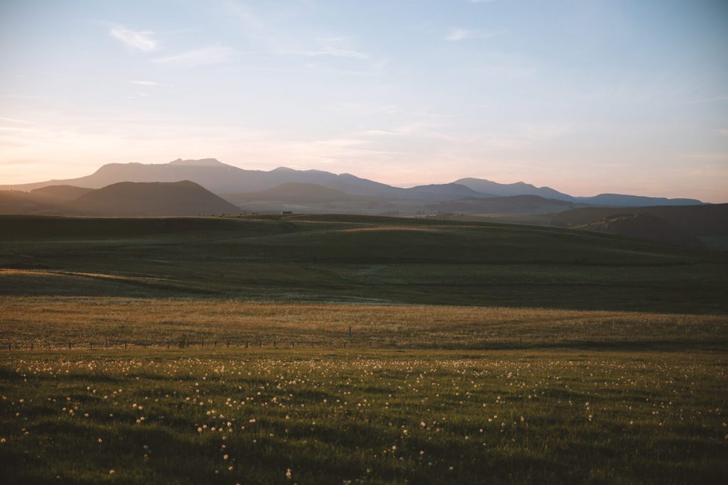 Les volcans éteins d'Auvergne, les plus vieux volcans d'Europe à visiter en France. crédit photo : Freelensers