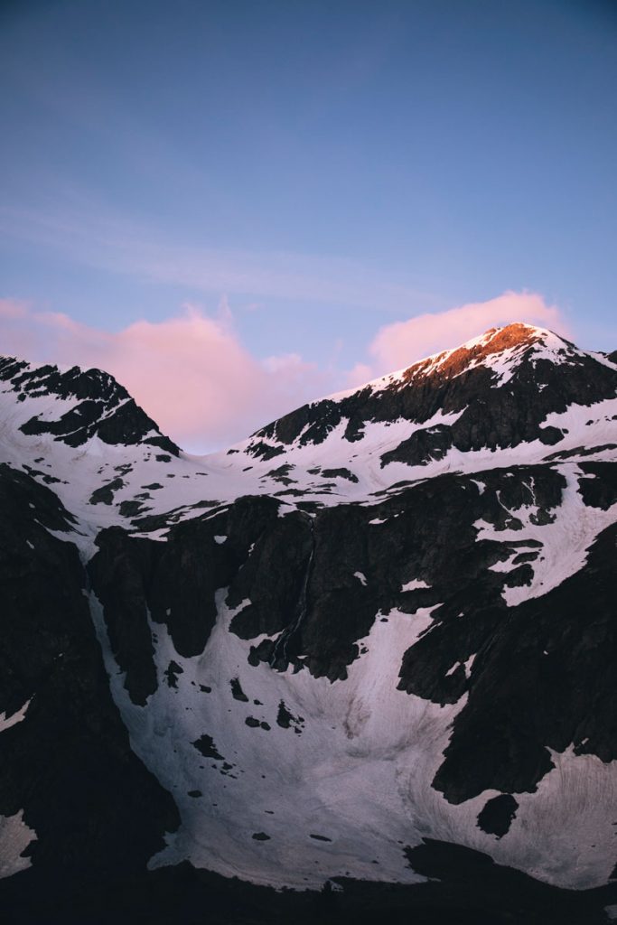 La neige de printemps sur le massif du Taillefer. crédit photo : Clara Ferrand - blog Wildroad