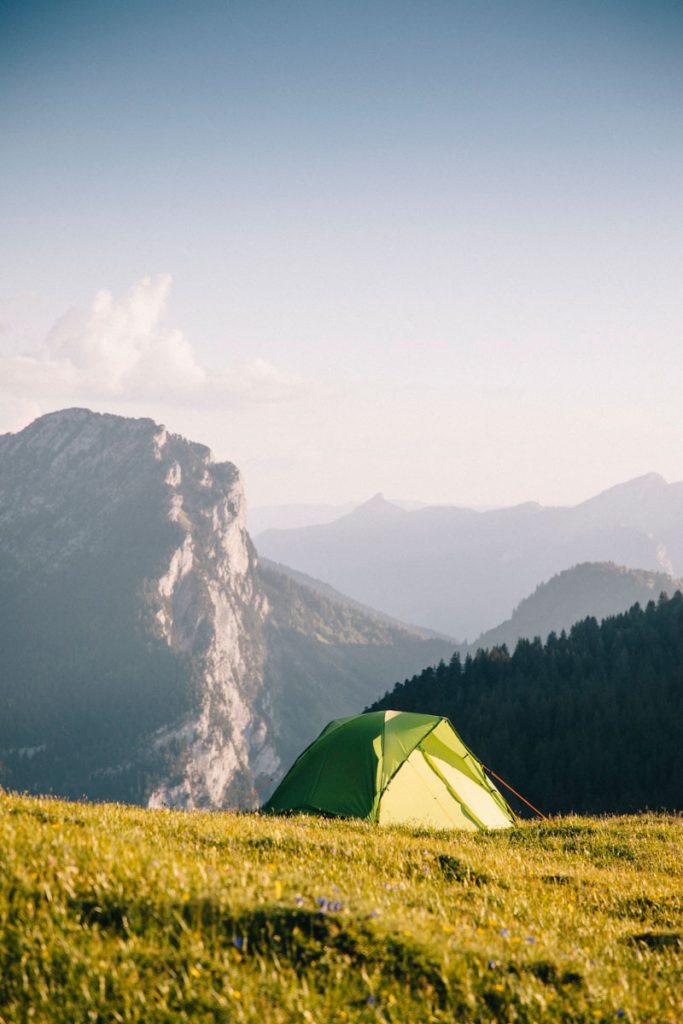 Où faire un bivouac dans le massif de la Chartreuse : la croix de l'Alpe. crédit photo : Clara Ferrand - blog Wildroad #bivouac #campingsauvage