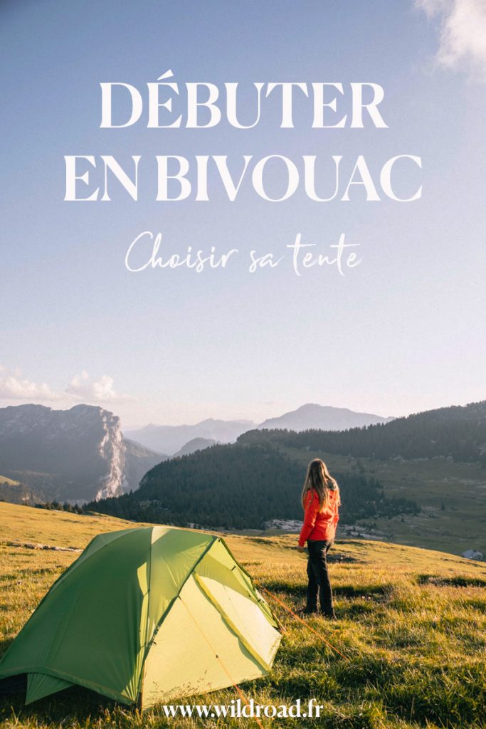 Trouver la tente parfaite pour débuter avec le camping sauvage cet été. Voici une tente qui se transforme en hamac, en taro, en abris etc. crédit photo : Clara Ferrand - blog Wildroad #weekend #outdoorgear #tentetrek #bivouac #chartreuse #france