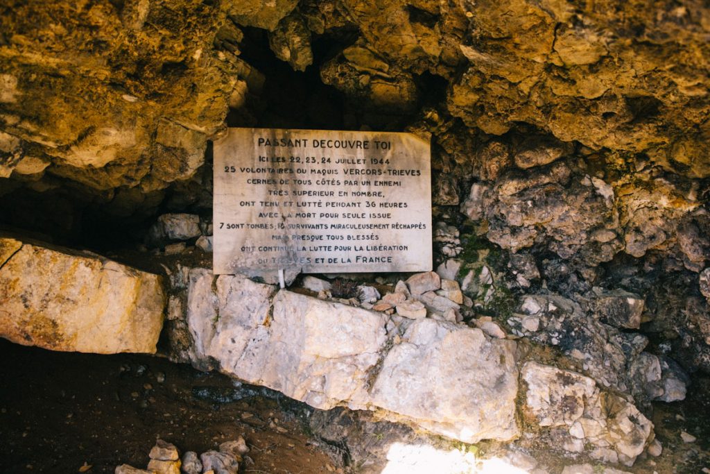 La grotte de la seconde Guerre Mondiale dans le Vercors. crédit photo : Clara Ferrand - blog Wildroad
