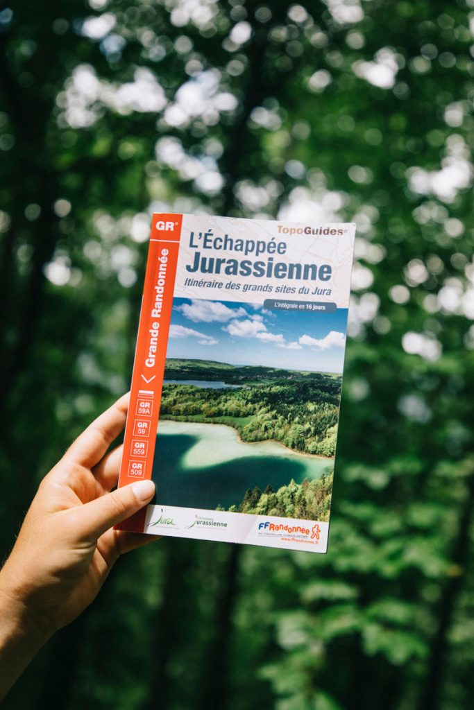 Une idée de randonnée itinérante dans le jure : l'Échappée jurassienne. crédit photo : Clara Ferrand - blog Wildroad