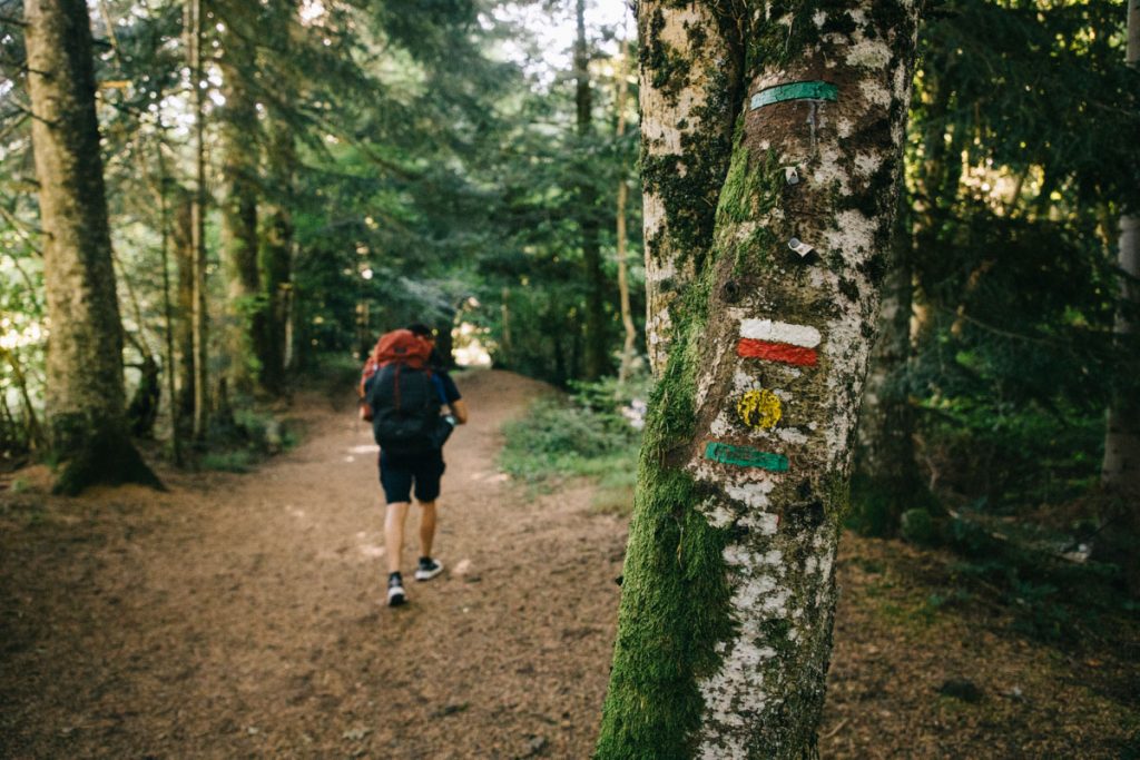 Quel sac à dos choisir et quelle contenance pour un trek dans les volcans d'Auvergne. crédit photo : Clara Ferrand - blog Wildroad