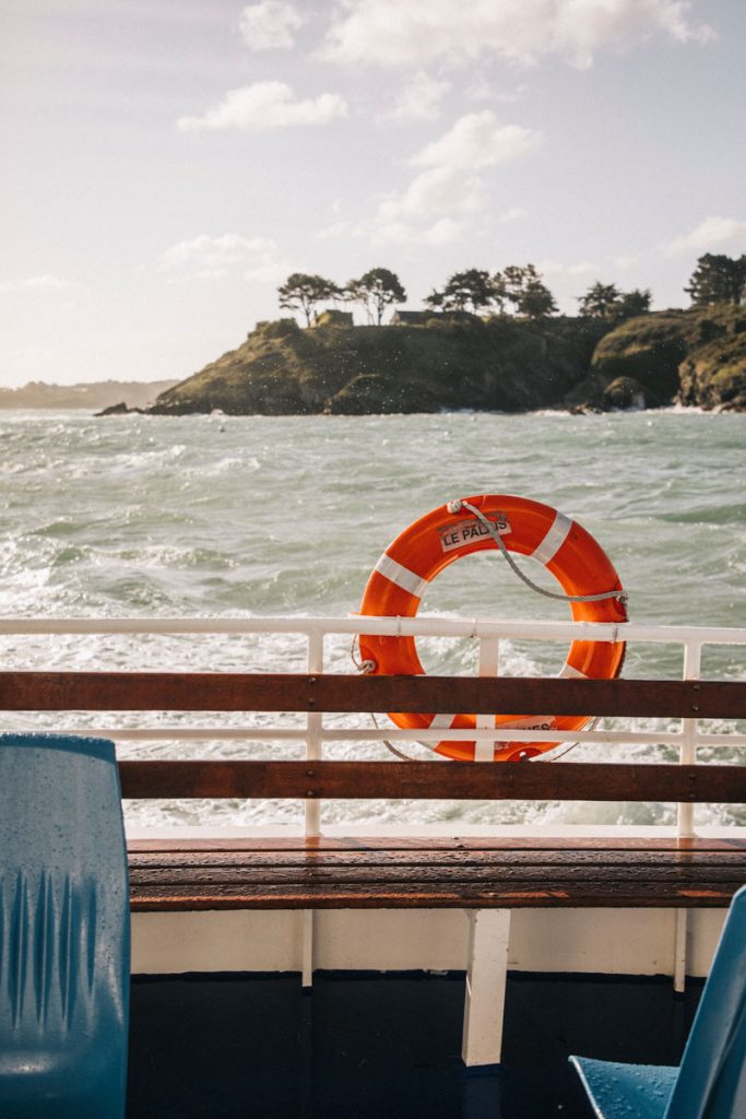 Arriver à Belle-ile-en-mer au port du Palais en ferry. crédit photo : Clara Ferrand - blog Wildroad