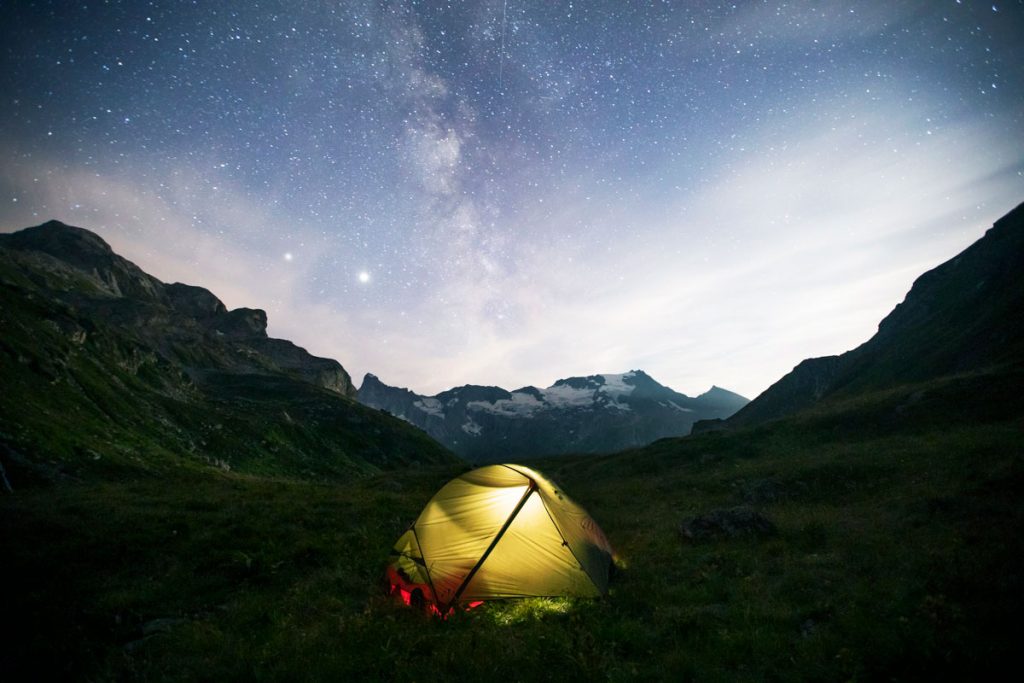 Bivouac et réglementation dans le parc national de la Vanoise. les nouvelles aire de bivouac. crédit photo : Clara Ferrand - blog Wildroad