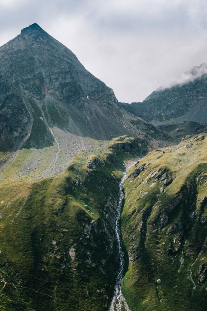 Les cascade du cirque du cul du Nant en Savoie. crédit photo : Clara Ferrand - blog Wildroad