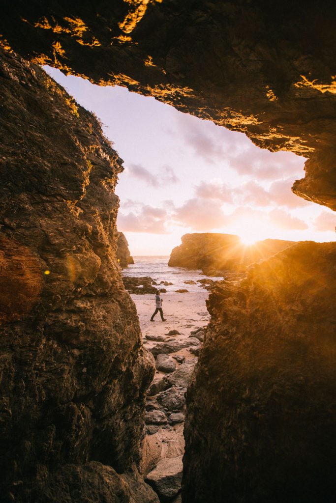 Les caves sur la plage de la pointe des Poulains. crédit photo : Clara Ferrand - blog Wildroad