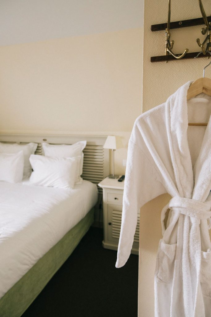 Les chambres de l'hôtel du grand Large. crédit photo : Clara Ferrand - blog Wildroad