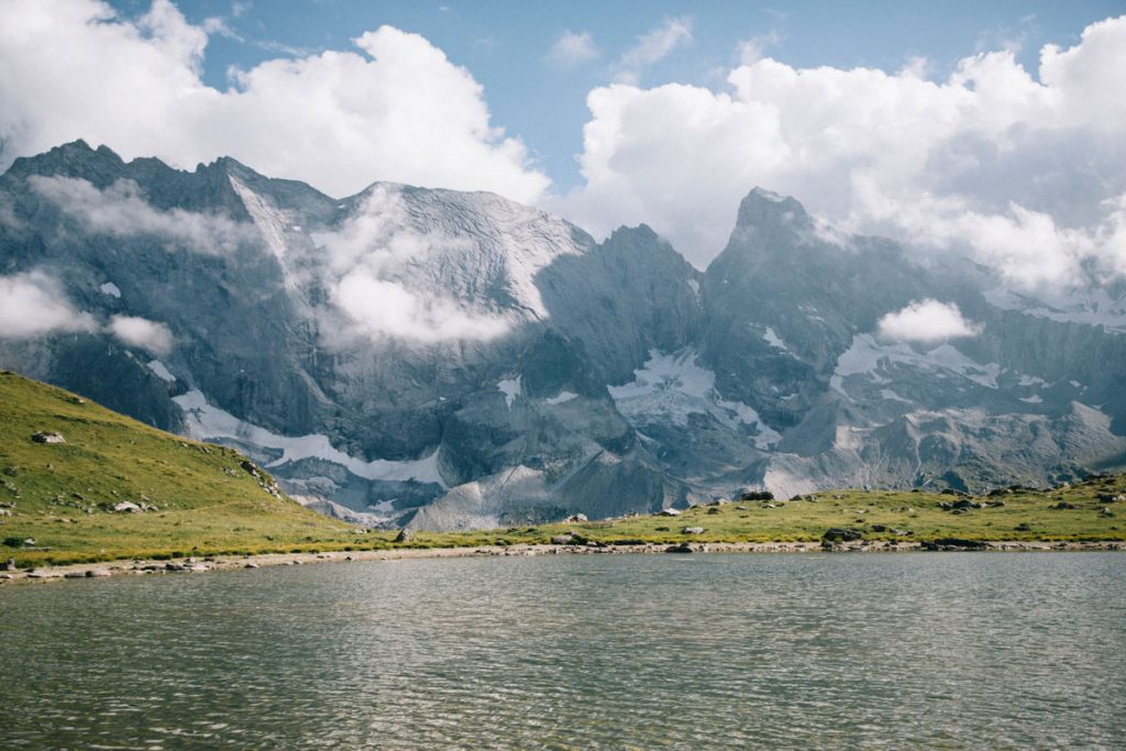 Le lac des échines, une randonnée facile dans le parc de la Vanoise. crédit photo : Clara Ferrand - blog Wildroad 