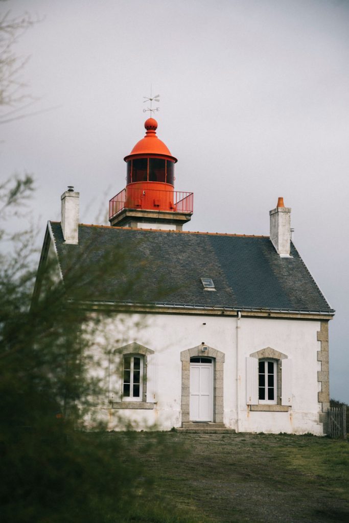 Le phare de la pointe de kerdonis. crédit photo : Clara Ferrand - blog Wildroad