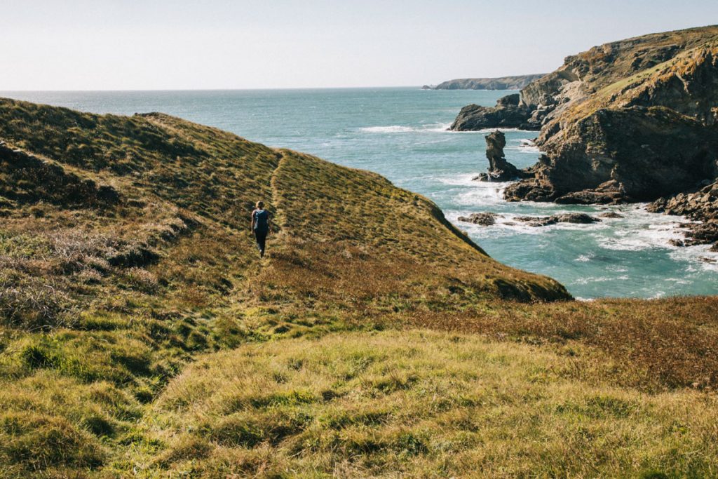 Le sentier côtier à côté de la pointe de Skull. crédit photo : Clara Ferrand - blog Wildroad