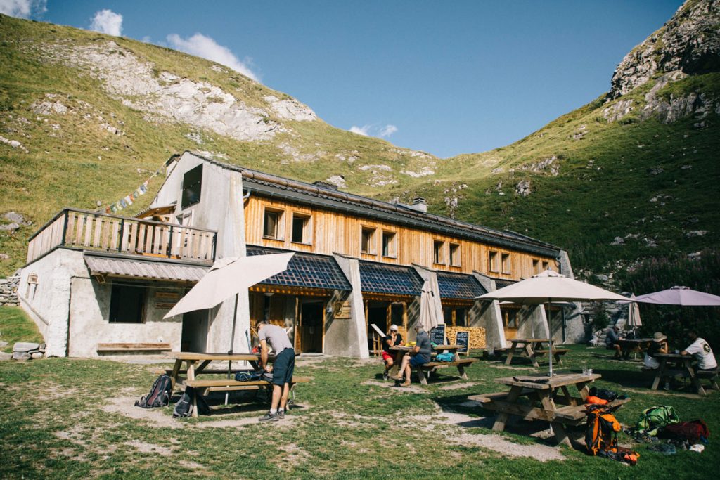 Unenuit dans le refuge de la Glière un endroit fiamilliale pour un week-end à la montagne. crédit photo : Clara Ferrand - blog Wildroad